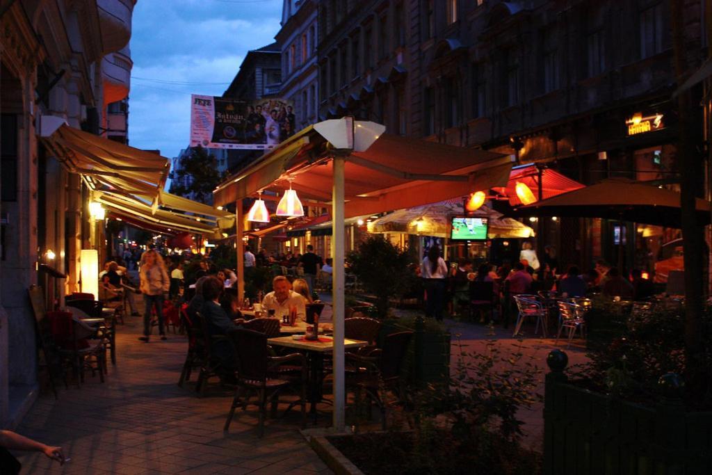Cozy Apartment On Raday Corso Budapest Luaran gambar